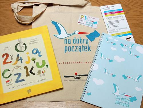Prezent od biblioteki miejskiej dla noworodków
