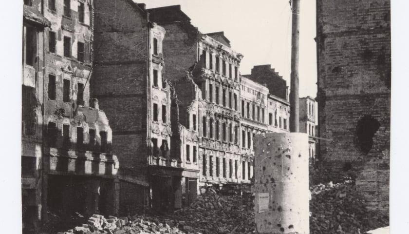 Ulica Piaskowa, 1945