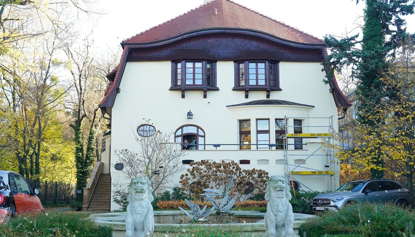 Wpisana do rejestru zabytków willa pod adresem Powstańców Śląskich 202, listopad 2025