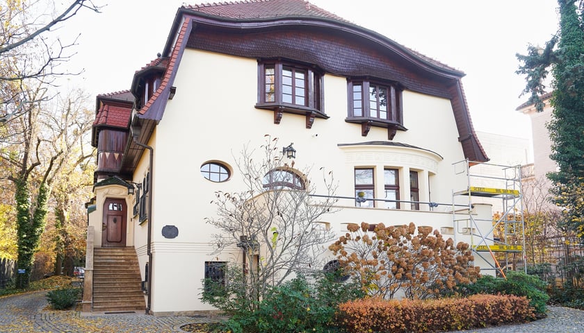 Wpisana do rejestru zabytków willa pod adresem Powstańców Śląskich 202, listopad 2025