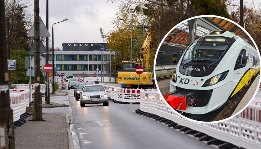 Zdjęcie główne - widok na ulicę na Swojczycach podczas przebudowy; w okrągłym kole - zdjęcie pociągu Kolei Dolnośląskich.