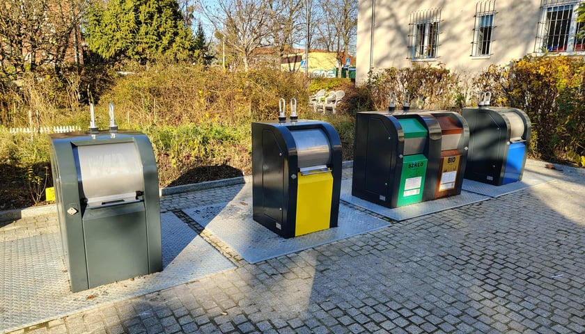 Nowe kosze na Sępolnie