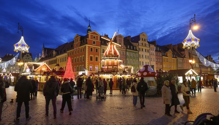 Wieczór otwierający jarmark świąteczny na Rynku we Wrocławiu, 21 listopada 2025