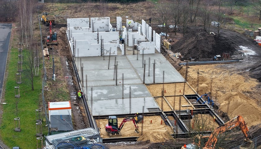 Przedszkole i żłobek przy ul. Starogajowej - budowa, grudzień 2025