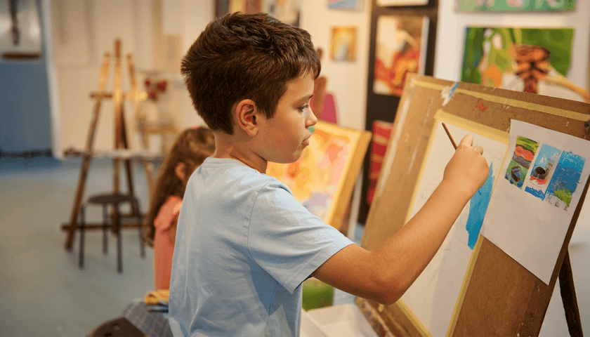 Zajęcia plastyczne, zdjęcie ilustracyjne