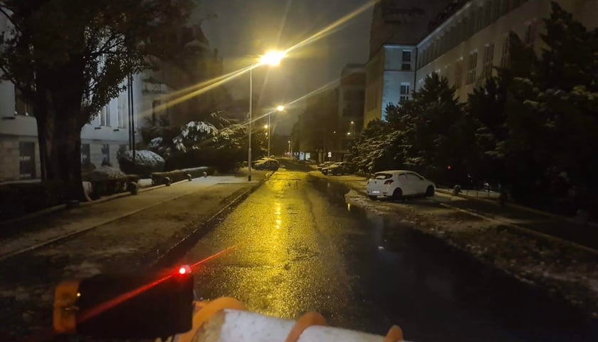 „Akcja Zima” we Wrocławiu. Służby pracują całą noc