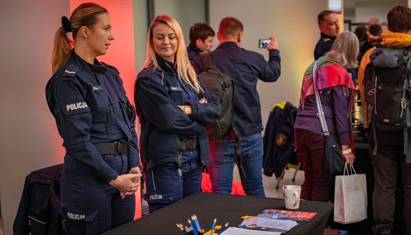 W ramach programu Bezpieczny Wrocław, już po raz trzeci odbyły się ćwiczenia w warsztaty z ochrony ludności, 26.11.2025 r.