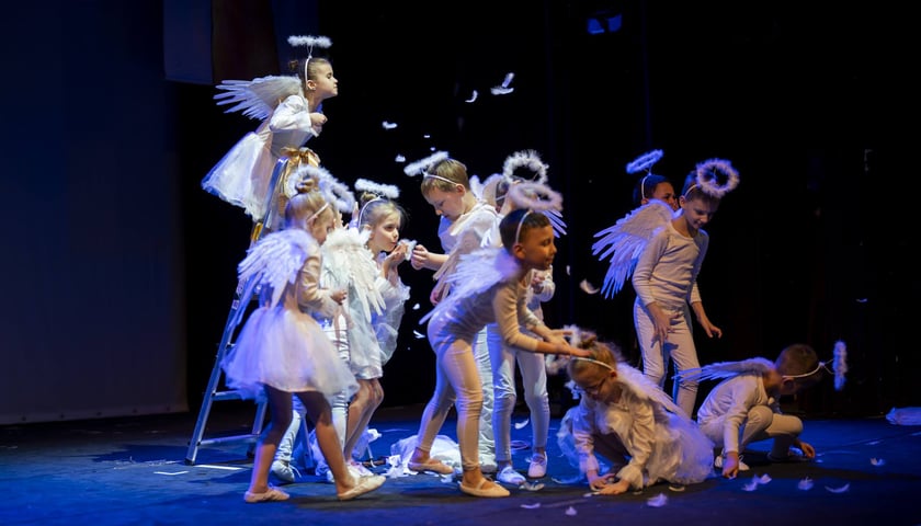 „Aniołkowe granie” w Teatrze Lalek 2024