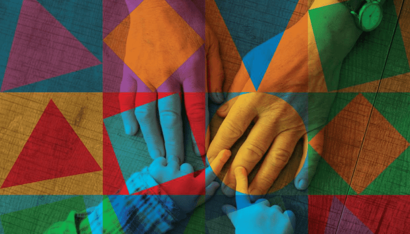 Dwie pomalowane ręce dotykają się na tle kolorowej mozaiki geometrycznej z rombami, trójkątami i kwadratami.