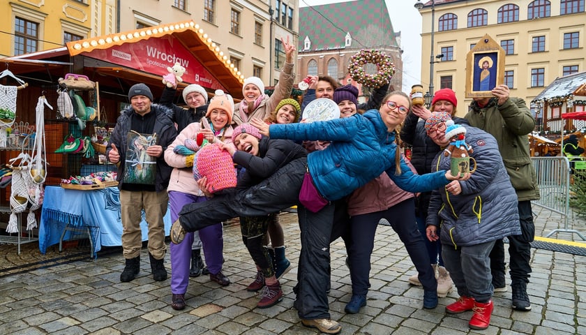 <p>Rękodzielnicy ze Strefy Społecznie i Lokalnie</p>