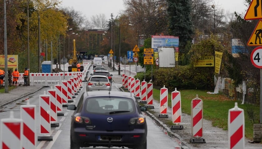 Будівництво автобусної та трамвайної лінії на Свойчице. Труднощі з дорожнім рухом. Вроцлав, 15.11.2025 