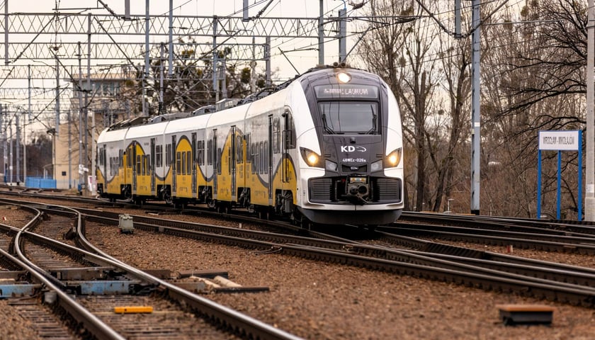 Pociąg Kolei Dolnośląskich 