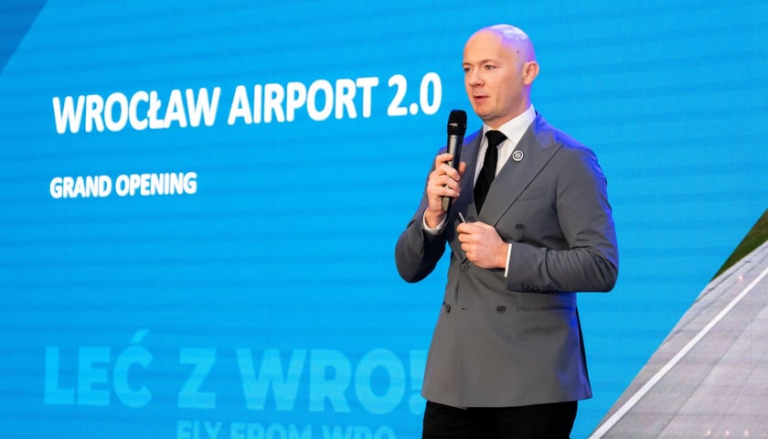 Wielkie otwarcie wrocławskiego lotniska po 40 dniach przerwy przeznaczonych na inwestycje