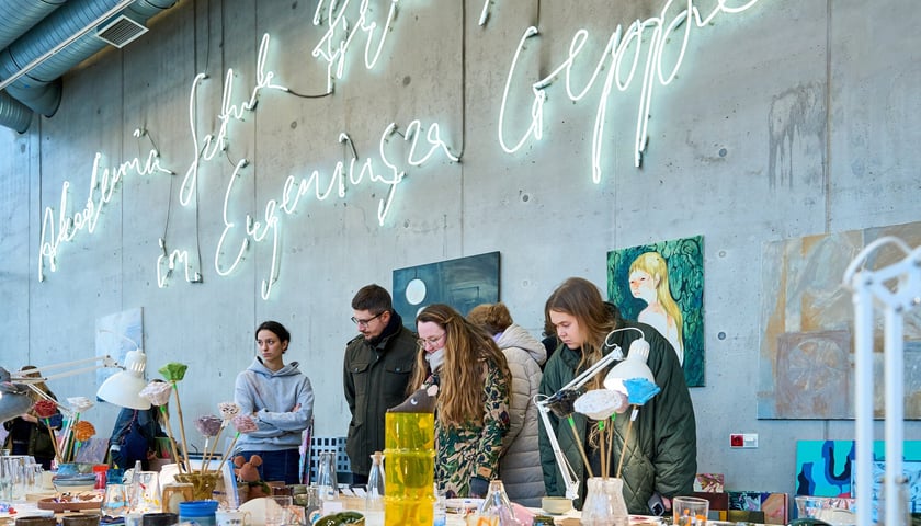 Targi sztuki w ASP Wrocław, CSU na Traugutta, 6 grudnia 2025