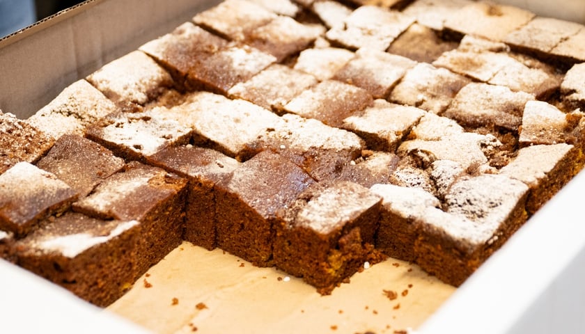 Spotkanie w ramach akcji MOPS "Paczki Dobrych Relacji" w domu parafialnym na Karłowicach