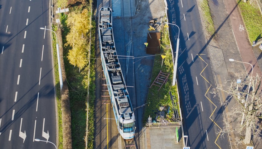 Budowa trasy autobusowo-tramwajowej na ulicy Bardzkiej - zdjęcie z 9 grudnia