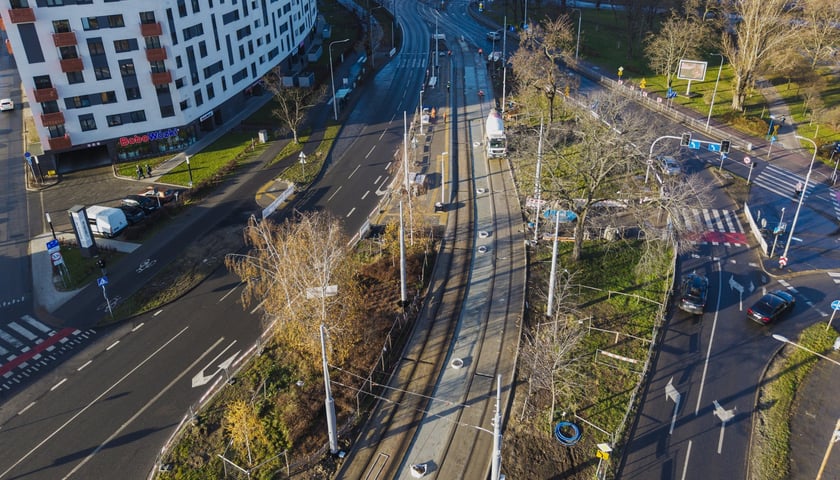 Budowa trasy autobusowo-tramwajowej na ulicy Bardzkiej - zdjęcie z 9 grudnia