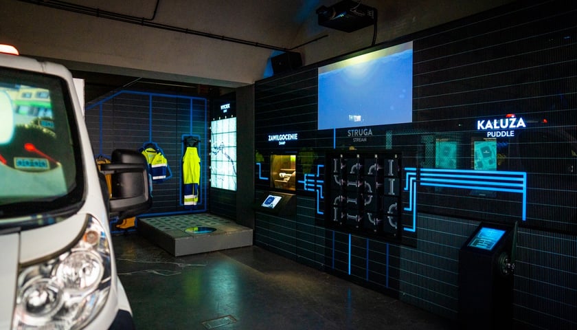 Multimedialny woz MPWiK w Hydropolis