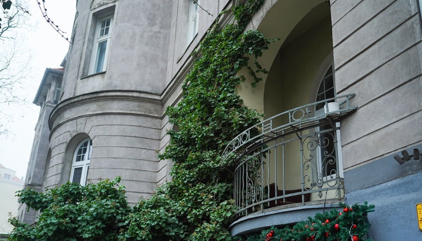 Plac Powstańc&oacute;w Śląskich 13