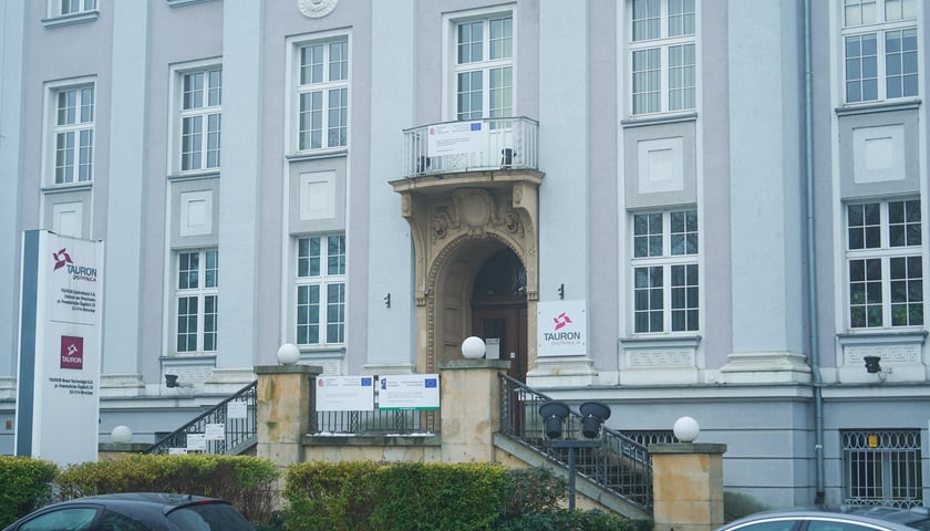 Plac Powstańc&oacute;w Śląskich 20