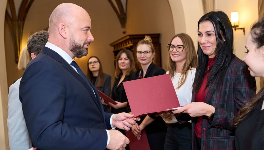 Uroczystość wręczenia aktów dla nauczycieli