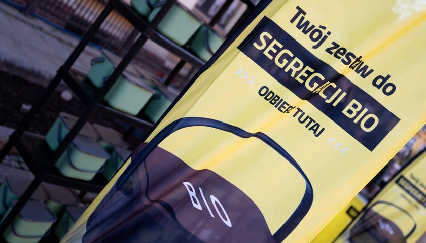 <p>Stoiska, na kt&oacute;rych można odebrać pojemniki na bioodpady oznaczone są na ż&oacute;łto</p>