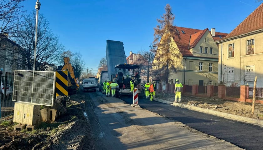 Kierowcy pojadą nową jezdnią na Koszarowej