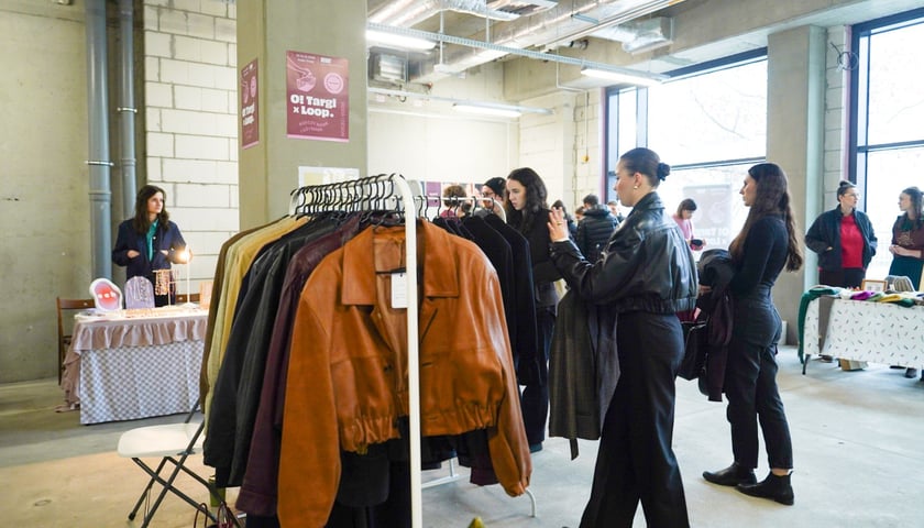 Targi LOOP flea market we wrocławskich Bulvarach