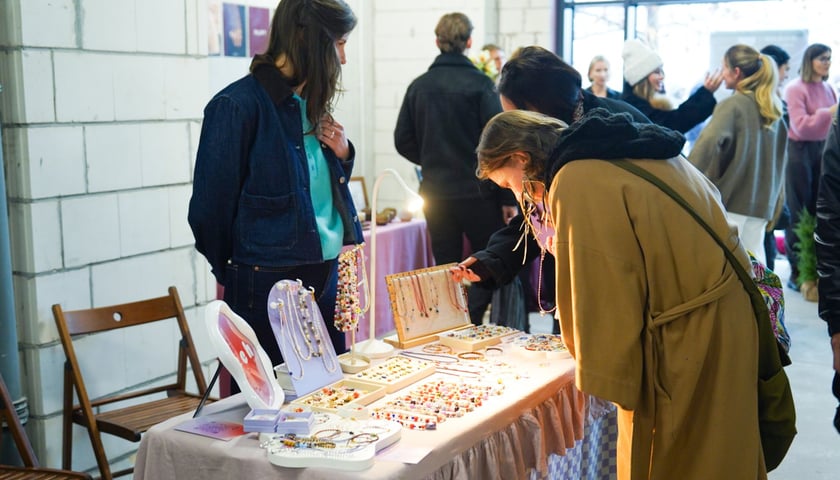 Targi LOOP flea market we wrocławskich Bulvarach