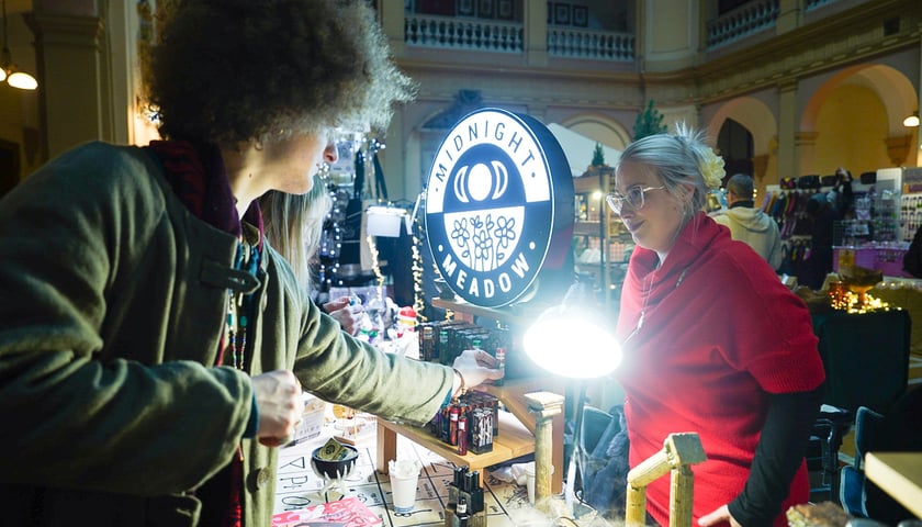 <p>Targi Unikat&oacute;w w Auli NOT we Wrocławiu</p>