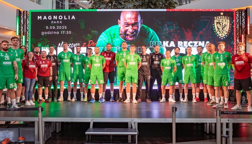 Zespół Śląska podczas prezentacji w CH Magnolia przed sezonem 2025/26