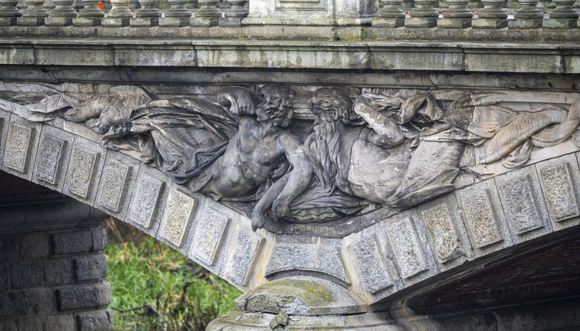 Most Oławski jesienią 2024