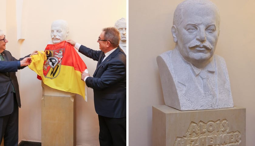 Na zdjęciu z lewej radny miejski Jarosław Krauze i Jacek Ossowski, były przewodniczący Rady Miejskiej Wrocławia odsłaniaja popiersie prof. Alzheimera, na zdjęciu z prawej popiersie prof. Aloisa Alzheimera 