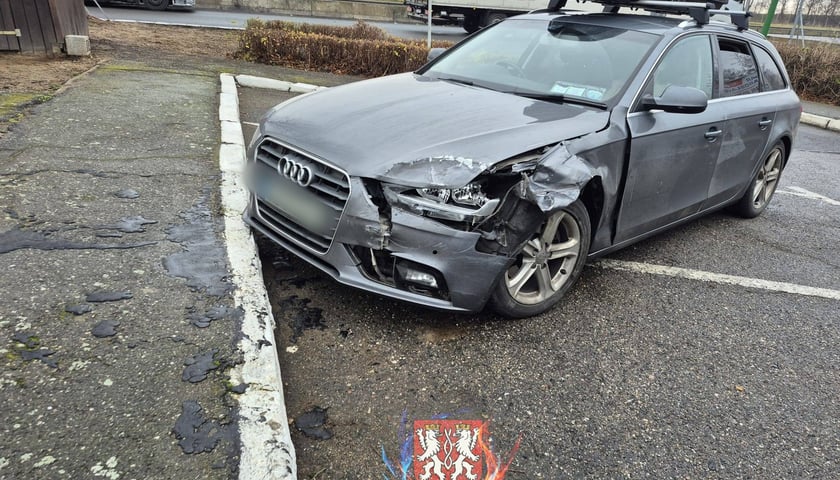 Uszkodzone samochody na A4, 20.12.2025 r.