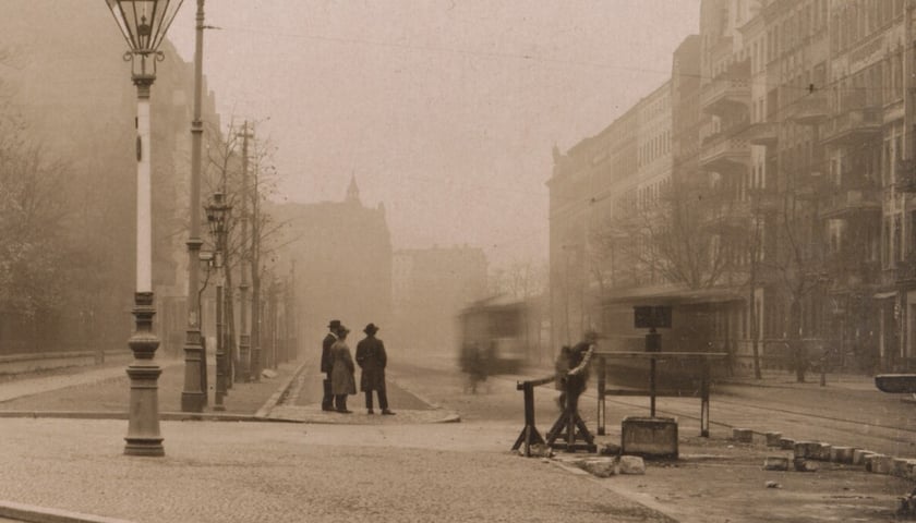 Rok 1912, nieopodal ul. Legnickiej 42.