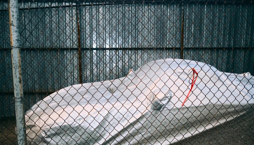 Zdjęcie Bartka Sadowskiego i jednocześnie jeden z plakatów do kupienia w jego galerii