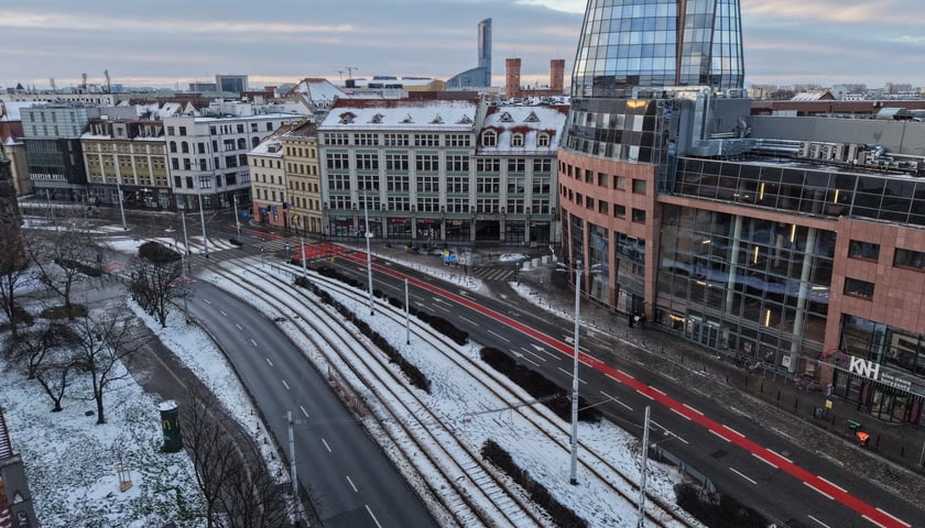 Opustoszały Wrocław w noworoczne przedpołudnie 1 stycznia 2026 roku