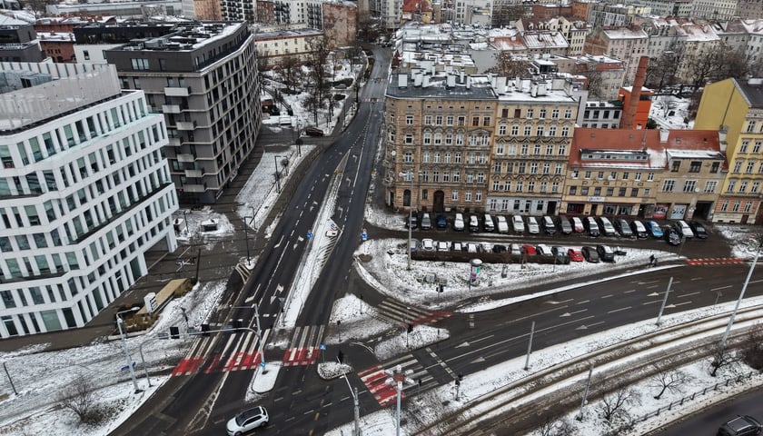 Opustoszały Wrocław w noworoczne przedpołudnie 1 stycznia 2026 roku