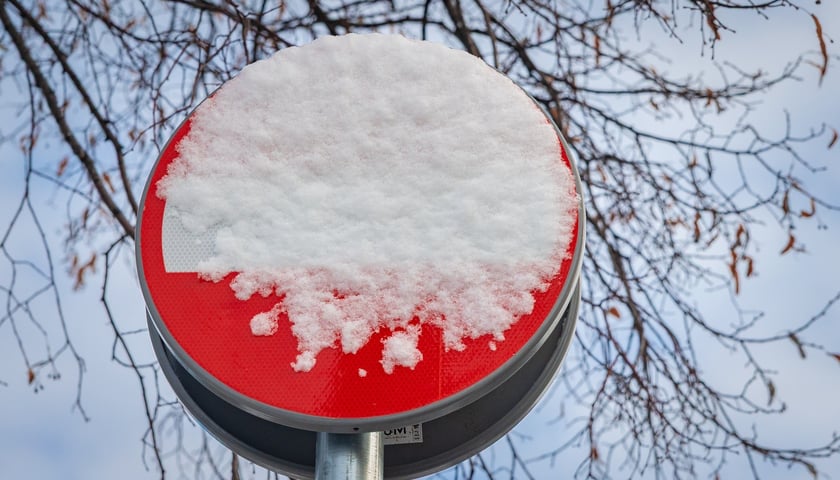 Zimowy niedzielny poranek 4 stycznia 2026 roku