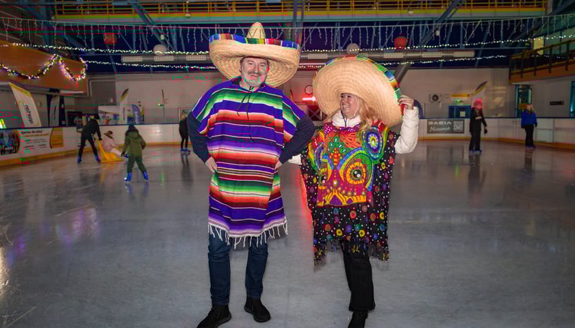 Karnawołowe ślizganie na lodowisku Orbita. Wrocław, 06.01.2026