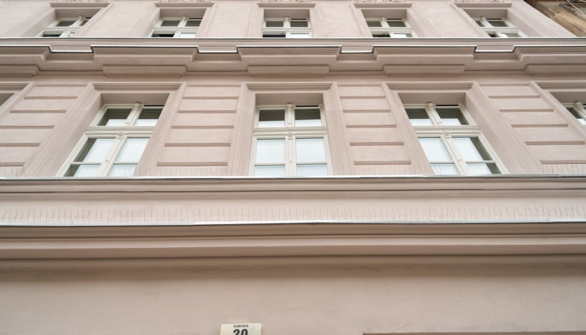 <p>Wyremontowana elewacja kamienicy nr 20 przy Więckowskiego</p>
