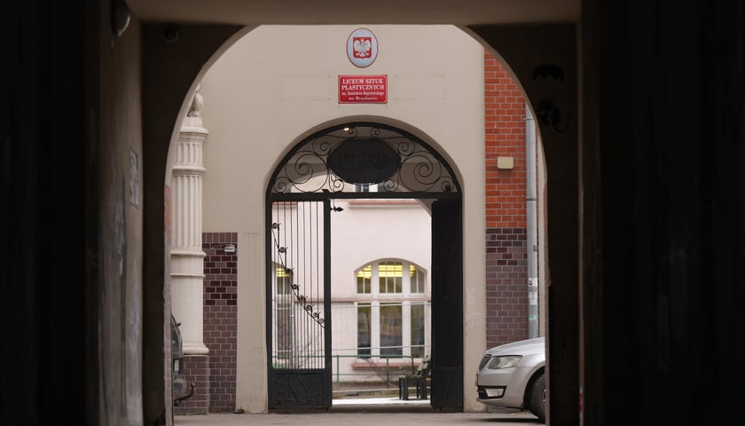 Liceum Sztuk plastycznych do remontu