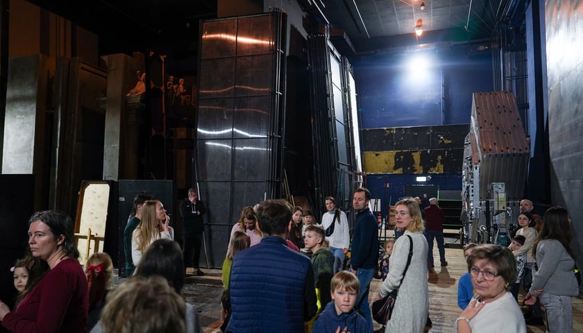 Zwiedzanie Opery Wrocławskiej podczas Operowego Labiryntu