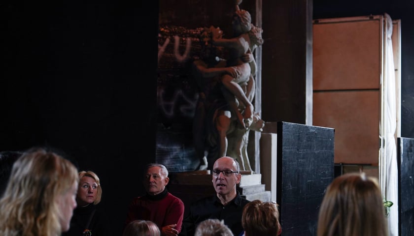 Zwiedzanie Opery Wrocławskiej podczas Operowego Labiryntu