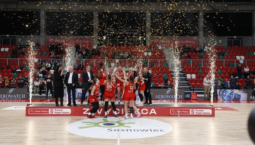 Koszykarki Ślęzy Wrocław cieszą się ze zwycięstwa w finale Pucharu Polski. Sosnowiec, 11.01.2026