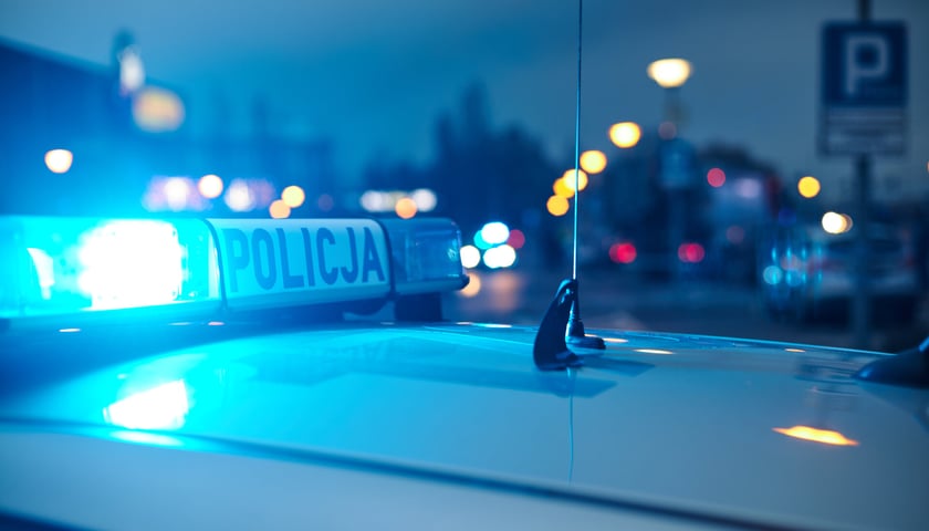 Policyjny radiowóz, zdjęcie ilustracyjne