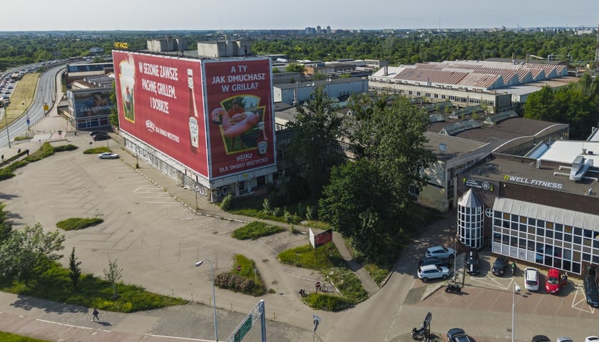 Na zdjęciu budynek FAT-u, stan z czerwca 2025, z dnia konsultacji społecznych