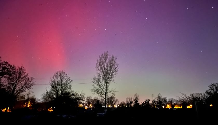 Zorza nad Wrocławiem, widoczna w nocy z 19 na 20 stycznia 2026
