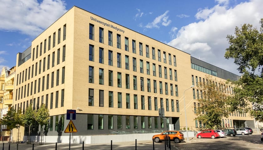 Wrocławski Uniwersytet Medyczny w prestiżowym rankingu. Najlepszy z polskich uczelni