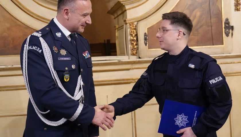 Uroczystość zaślubin nowych policjantów w Oratorium Marianum